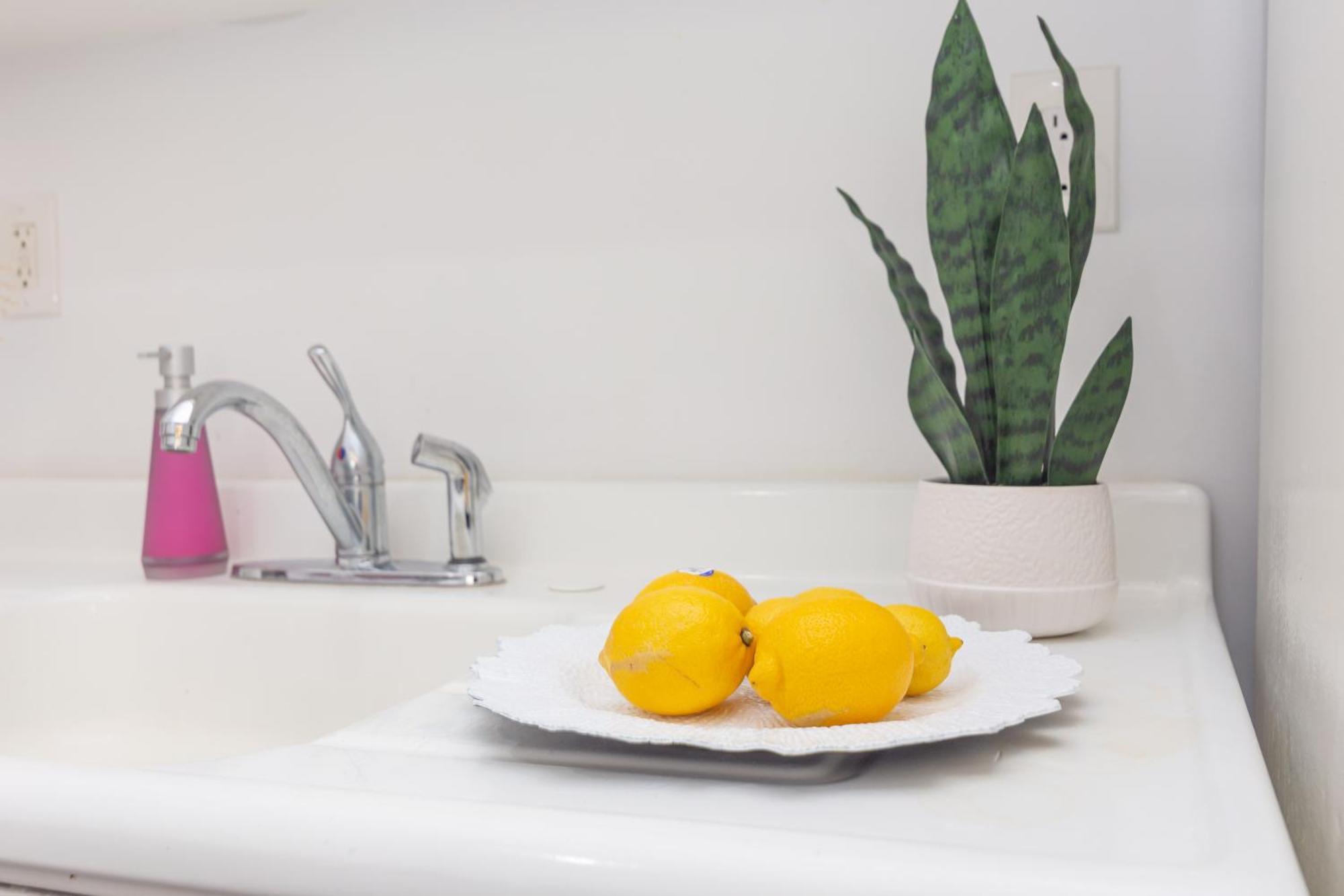Miami Two Bedroom Apartment - Heart Of Wynwood & Edgewater - Private Parking Spot Экстерьер фото